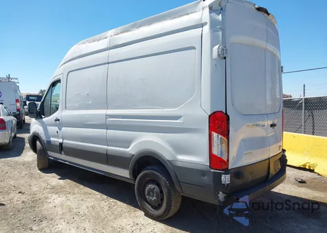 2015 Ford Transit-250 z USA, uszkodzony, nr VIN 1FTNR2XG3FKA94124